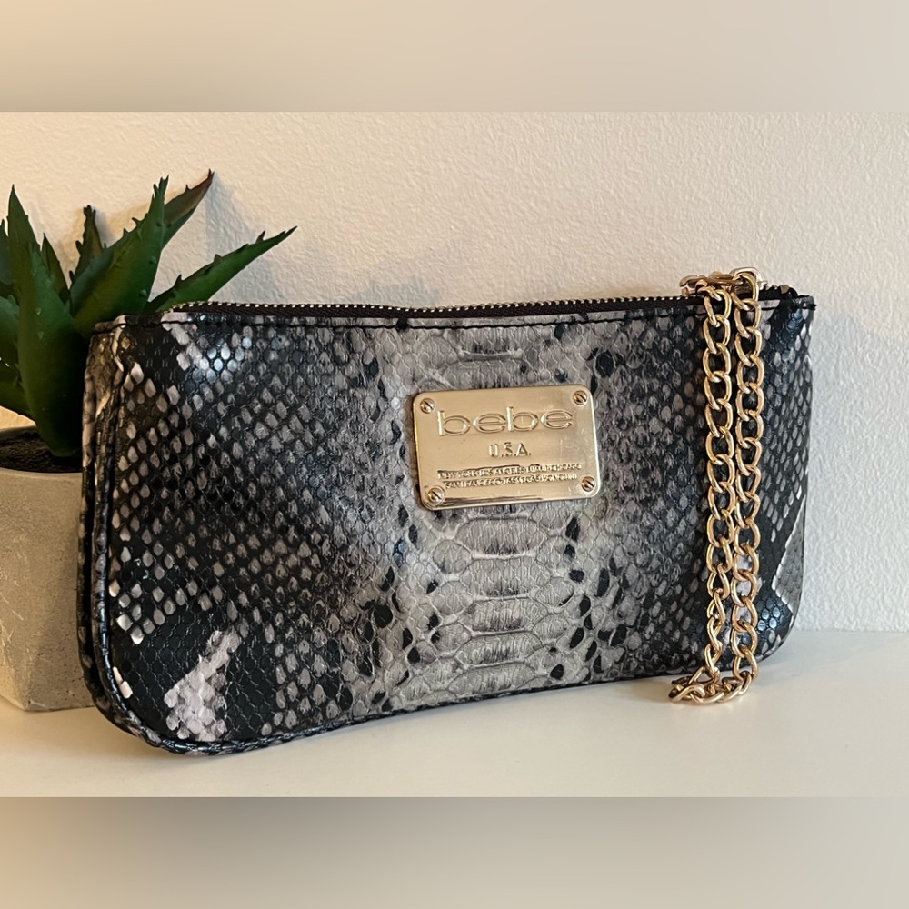 Bebe Lottie Black Snake Print Textured Fx Leather Double Zip Entry Clutch